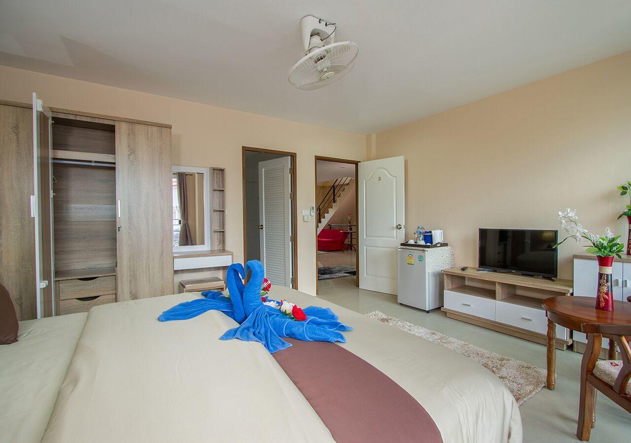 Tropical Sands Nai Harn Екстер'єр фото