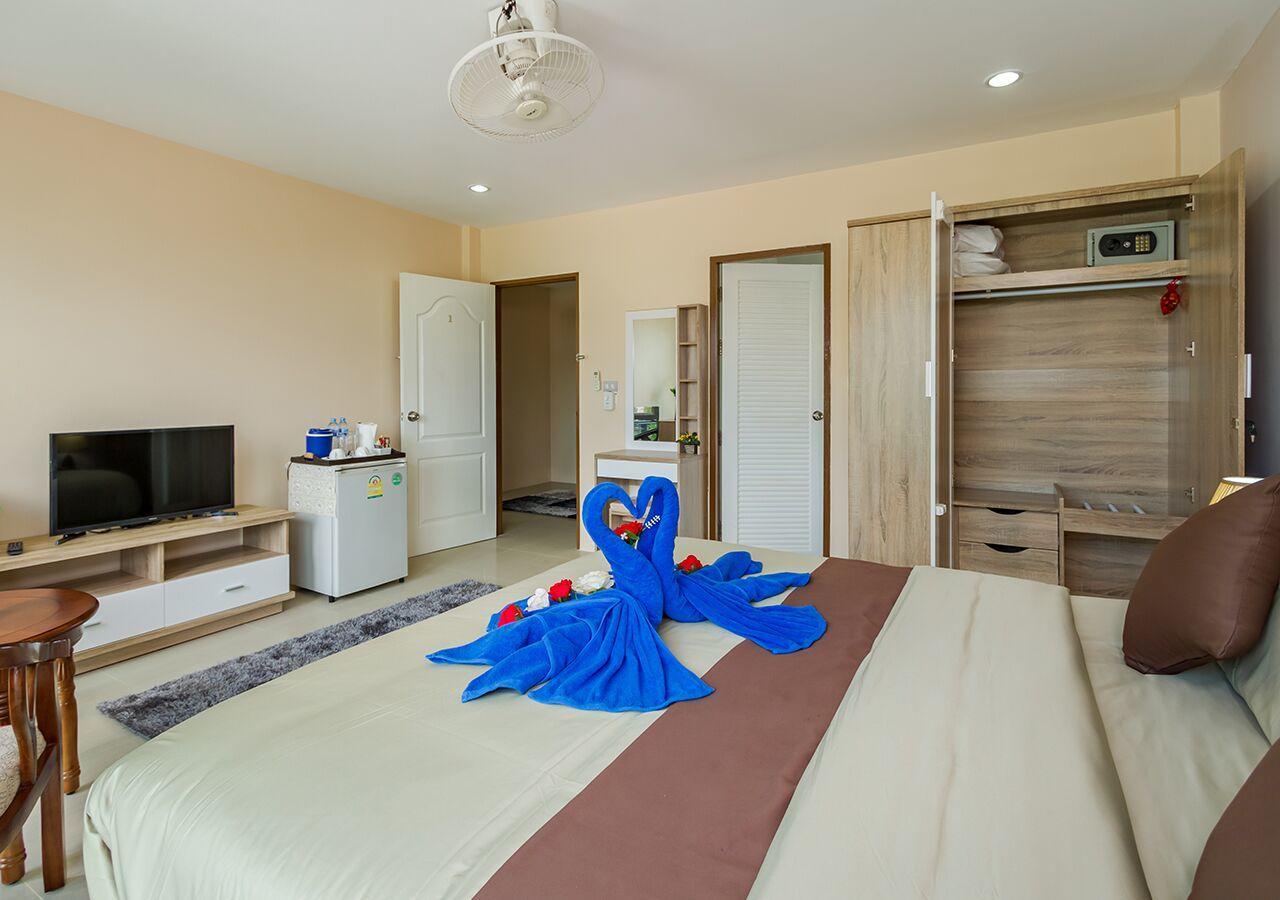 Tropical Sands Nai Harn Екстер'єр фото